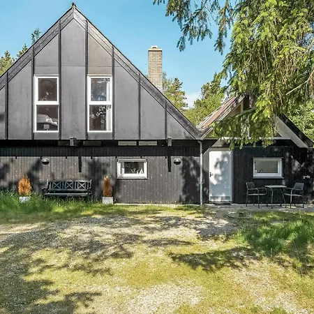 Rumille Holiday home *